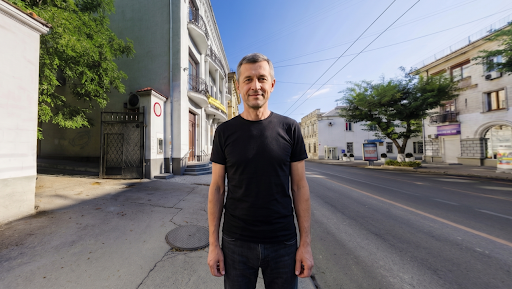 Vladimir Fartushnyak from Crimea lives in
